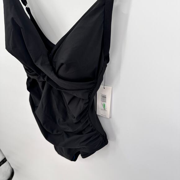 CALVIN KLEIN Black Twist-Front Tummy-Control One-Piece Swimsuit // 8 - Picture 6 of 14